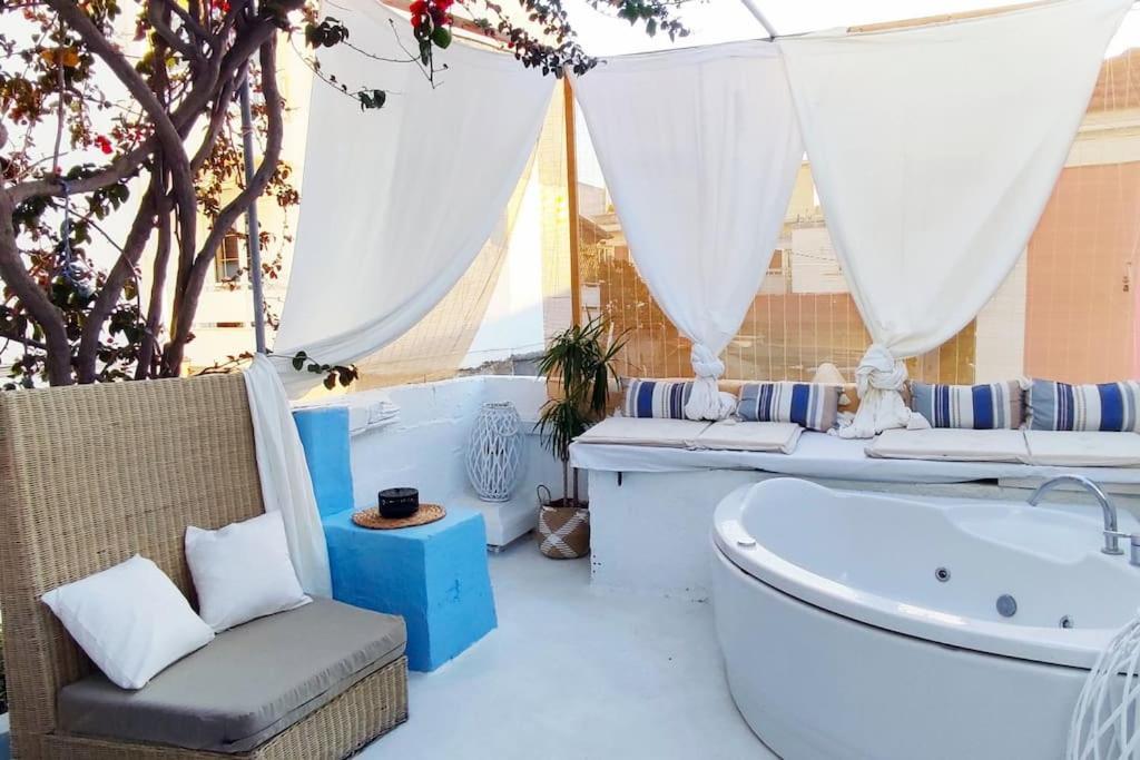 Town House With Rooftop Jacuzzi Rhodes City Exteriér fotografie